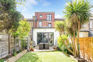 Photo 18- click for photo gallery